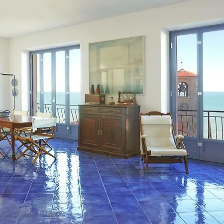 In Blue Апартаменты *